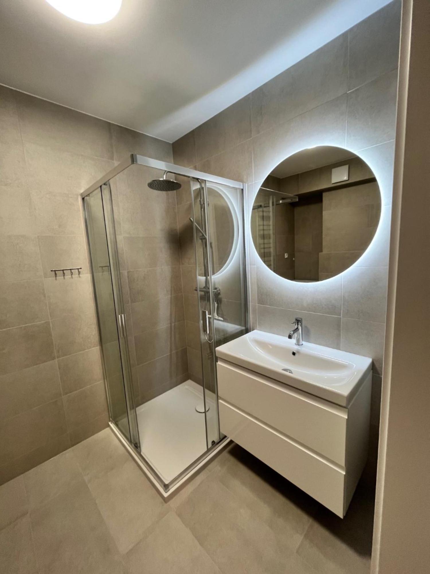 Apartament Julia 1-4 Os Starowapiennikowa 42A Z Balkonem Ze Sniadaniem Kontynentalnym Кельце Экстерьер фото